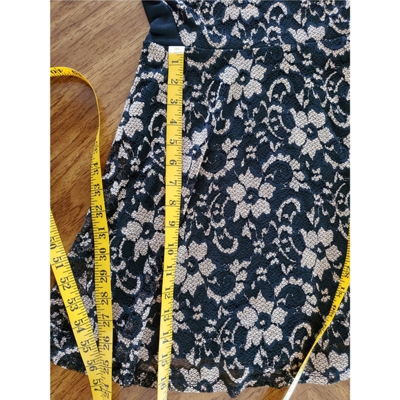 Material Girl dress black/tan lance color size M - Picture 15 of 16